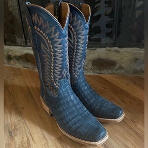 Ariat futurity navy suede caiman belly size